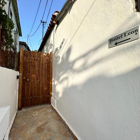 Hostel Leon Берат Экстерьер фото